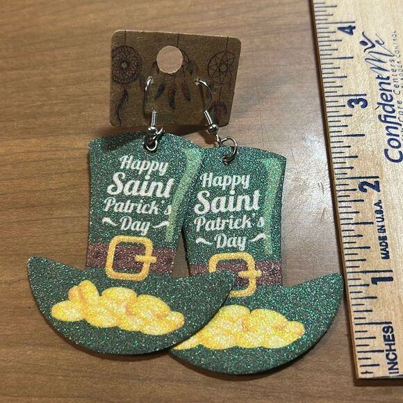 Irish hat earrings - Picture 1 of 3